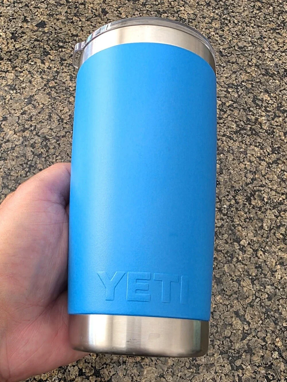 Yeti Rambler 20 oz Tumbler Tahoe Wave Blue With Lid outdoor travel
